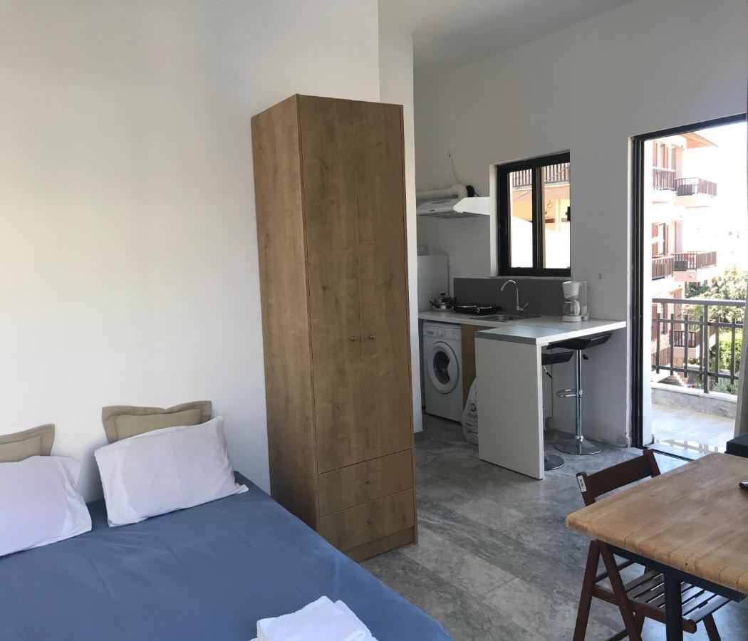 Amalthia Hotel Apartments Rethymno  Ngoại thất bức ảnh